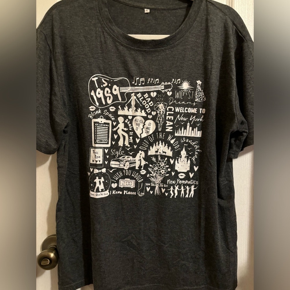 NWOT Taylor Swift XL Shirt